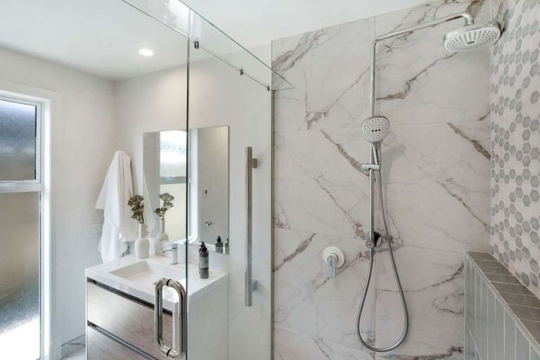 Photo of property in 6a Salisbury Avenue, Terrace End, Palmerston North, 4410