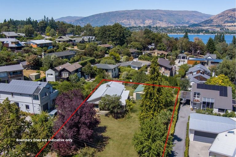 Photo of property in 18 Winders Street, Wanaka, 9305