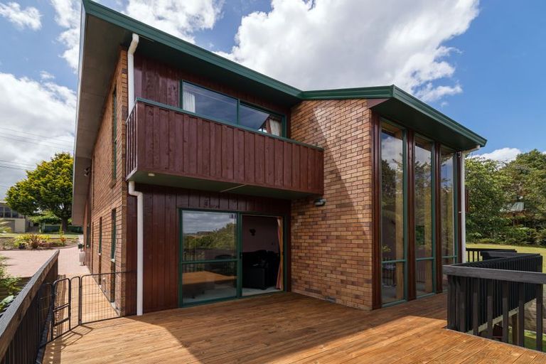 Photo of property in 70 Grand Vue Road, Kawaha Point, Rotorua, 3010