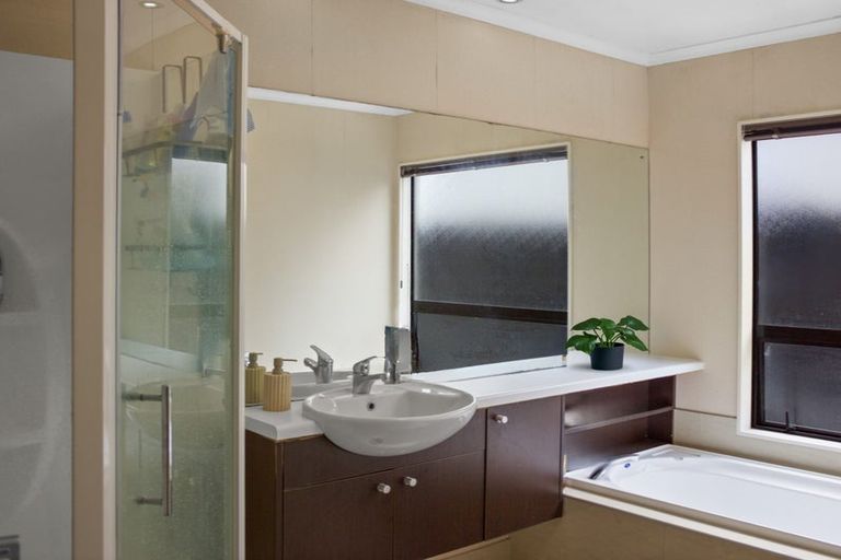 Photo of property in 9 Multose Drive, Flat Bush, Auckland, 2019