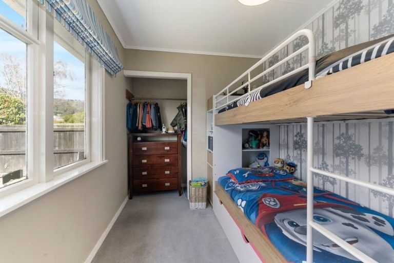Photo of property in 6 Chittick Street, Stokes Valley, Lower Hutt, 5019