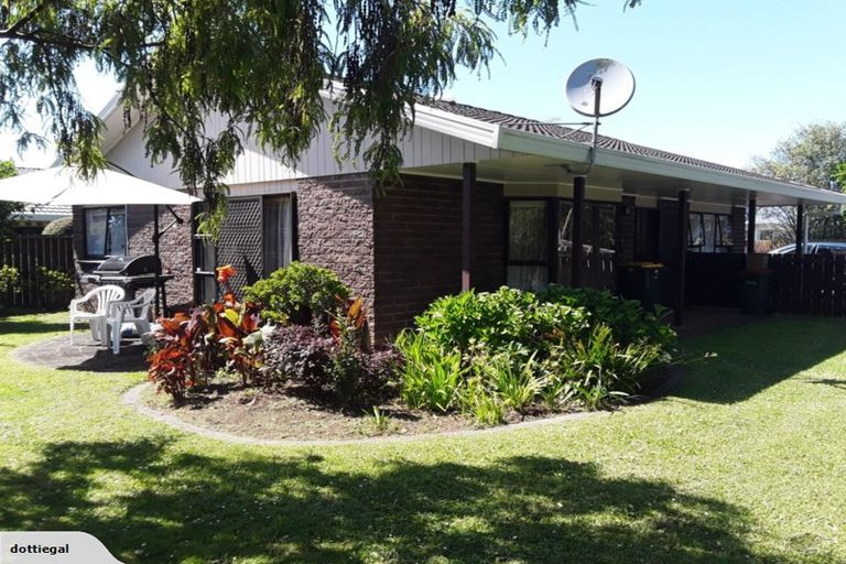 Photo of property in 1/554 Weymouth Road, Weymouth, Auckland, 2103