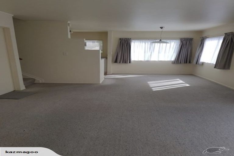 Photo of property in 24/24 Eastglen Road, Glen Eden, Auckland, 0602