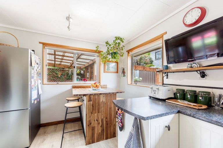 Photo of property in 75 Arapiki Road, Stoke, Nelson, 7011