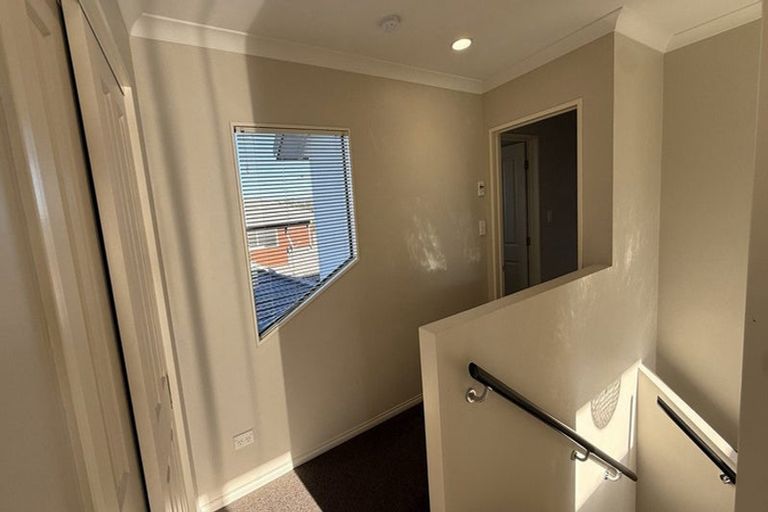 Photo of property in 6 Chadlington Avenue, Henderson, Auckland, 0612