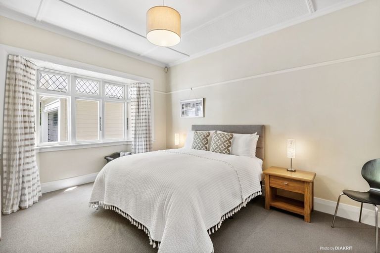 Photo of property in 17 Aorangi Terrace, Thorndon, Wellington, 6011