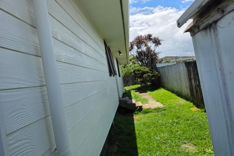Photo of property in 2/162 Finlayson Avenue, Clendon Park, Auckland, 2103