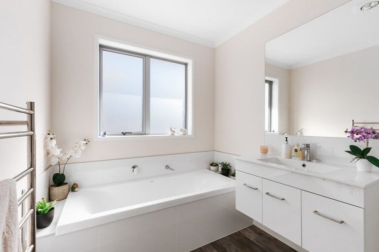 Photo of property in 44 Ridge Drive, Omokoroa, 3114