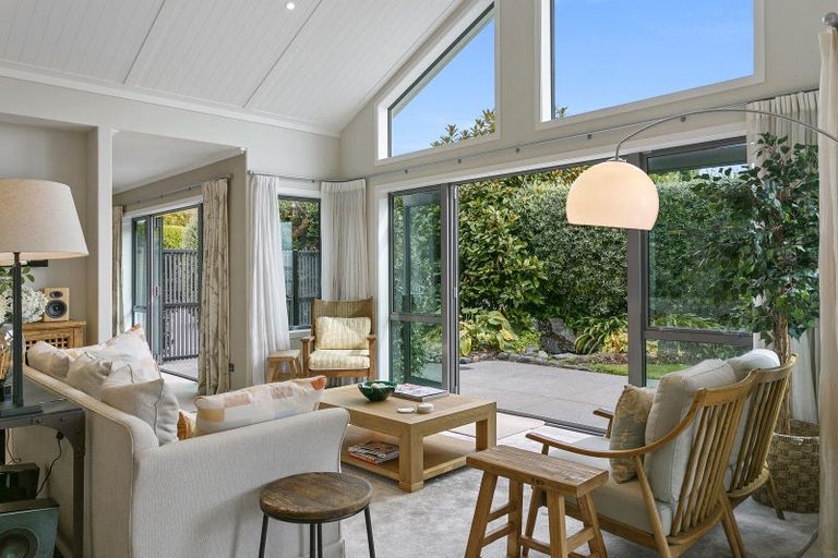 Photo of property in 739 Acacia Bay Road, Acacia Bay, Taupo, 3330