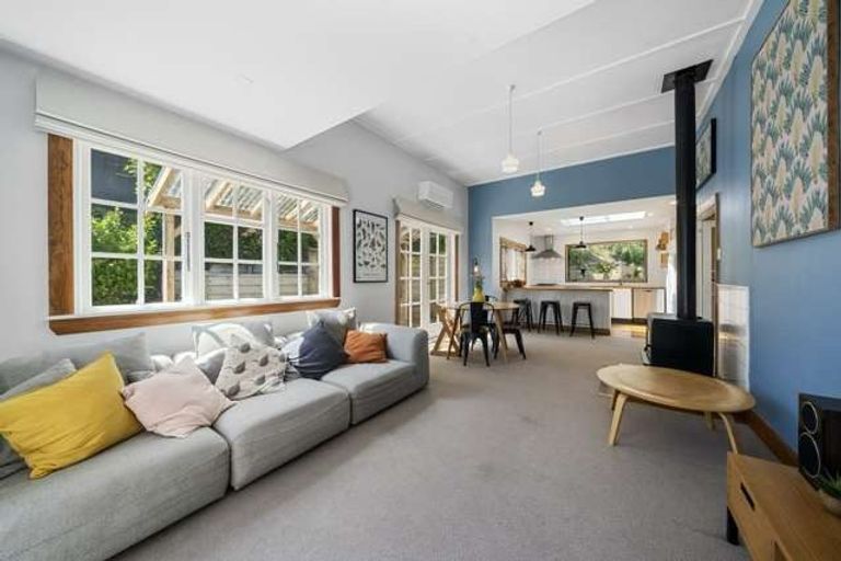 Photo of property in 247 Muritai Road, Eastbourne, Lower Hutt, 5013