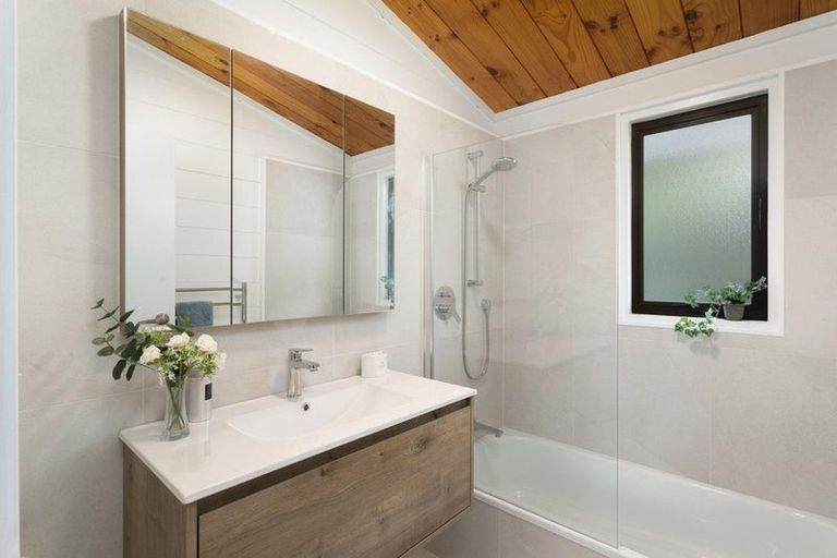 Photo of property in 131 Korokoro Crescent, Thames, 3500