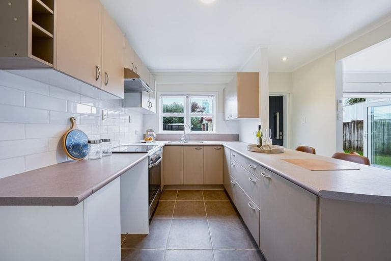 Photo of property in 2/9 Esmonde Road, Takapuna, Auckland, 0622
