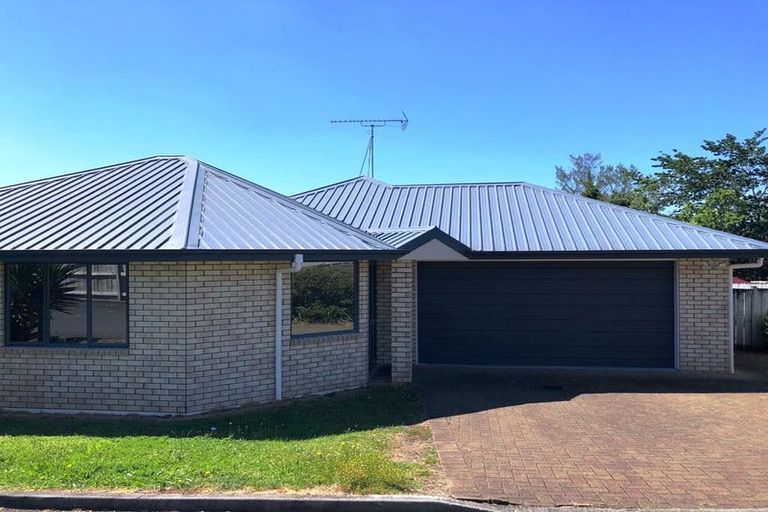 Photo of property in 2 Surrey Lane, Glenview, Hamilton, 3206