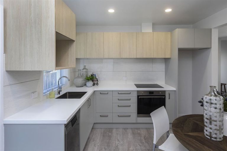 Photo of property in 124b Glandovey Road, Strowan, Christchurch, 8052