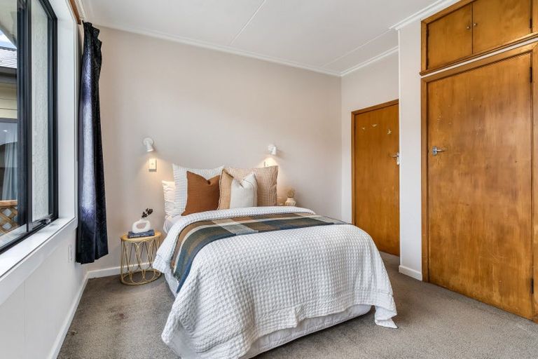 Photo of property in 32 Mary Street, Winton, 9720