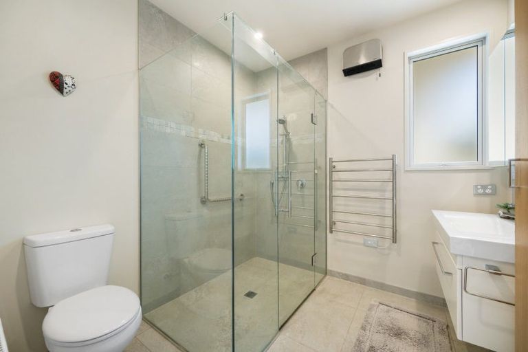 Photo of property in 28 Greenbelt Place, Wanaka, 9305