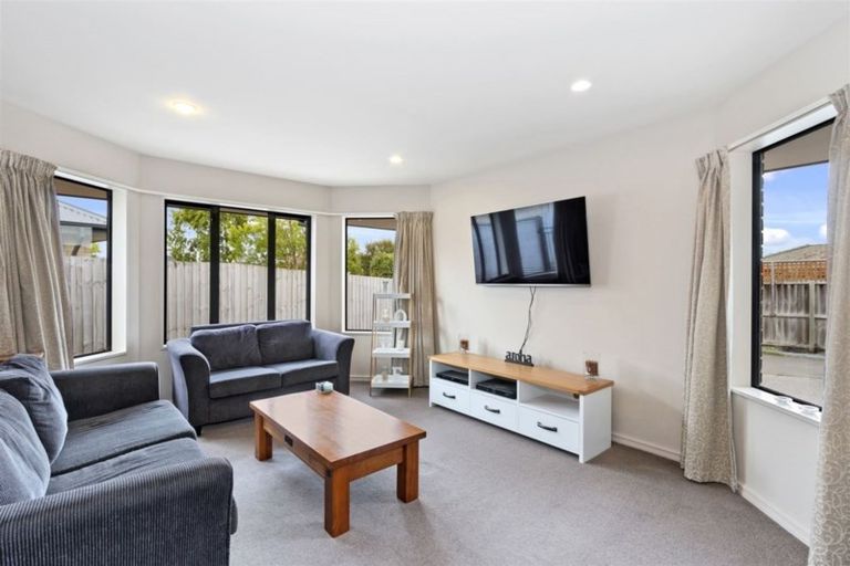 Photo of property in 10 Bernadette Street, Aidanfield, Christchurch, 8025