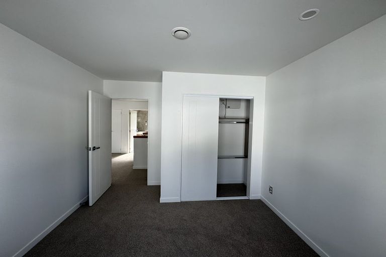 Photo of property in 70 Glendale Road, Glen Eden, Auckland, 0602