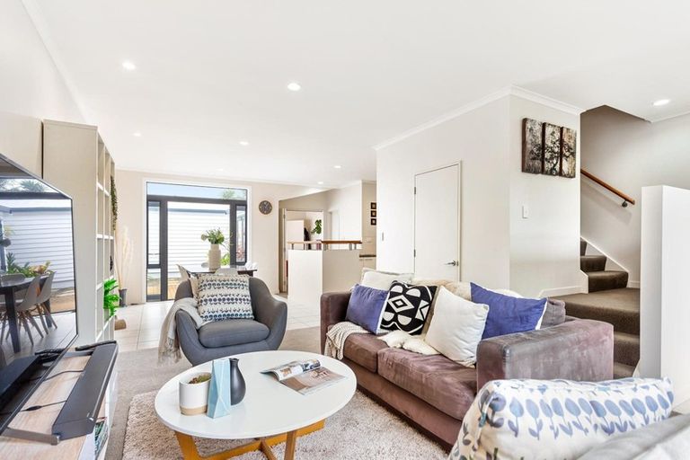 Photo of property in 34 Gunner Drive, Te Atatu Peninsula, Auckland, 0610