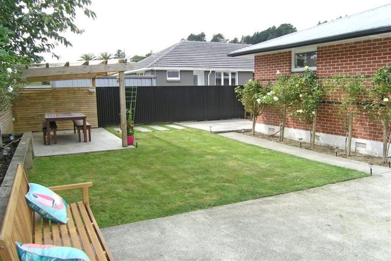 Photo of property in 2/1133 Fergusson Drive, Clouston Park, Upper Hutt, 5018