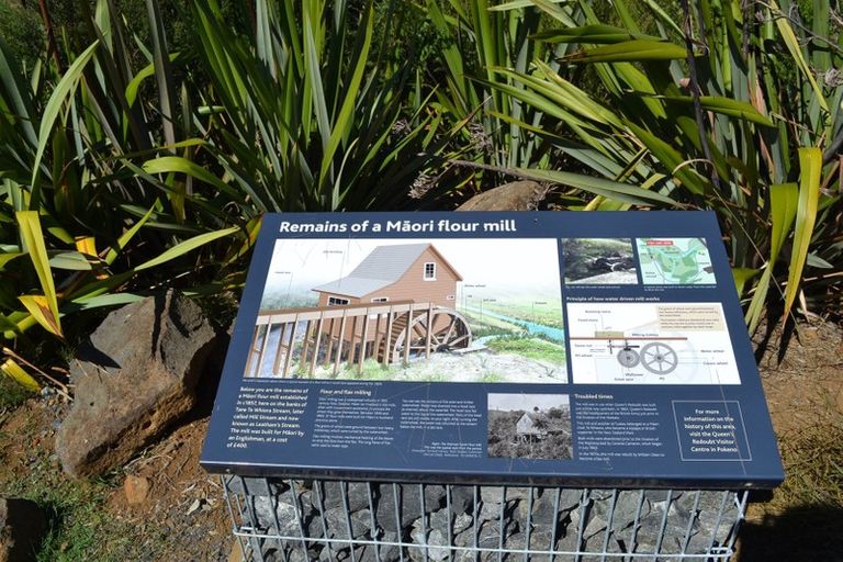 Photo of property in 21 Te Ara Aukati Terrace, Pokeno, 2471