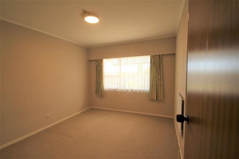 Photo of property in 62a Gossamer Drive, Pakuranga Heights, Auckland, 2010