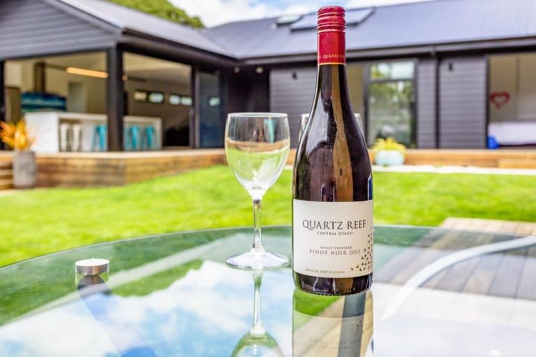 Photo of property in 39 Stoke Street, Sumner, Christchurch, 8081