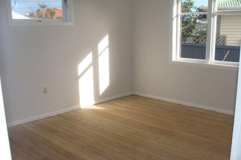 Photo of property in 5 Watene Crescent, Waitara, 4320