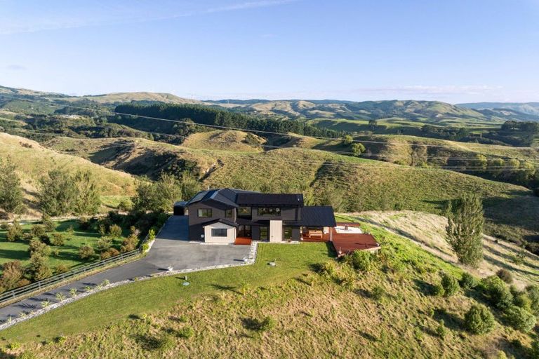 Photo of property in 3 Lealands Lane, Aokautere, Palmerston North, 4471