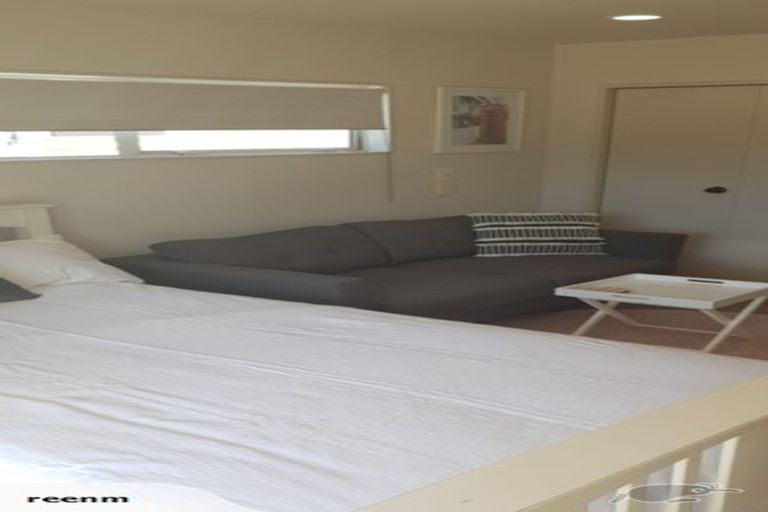 Photo of property in 6 The Close, Greenhithe, Auckland, 0632