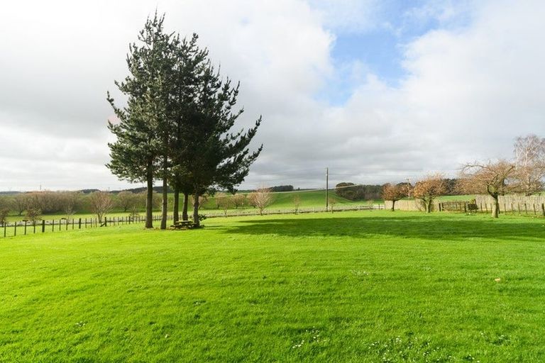 Photo of property in 733 Stoney Creek Road, Bunnythorpe, Palmerston North, 4470