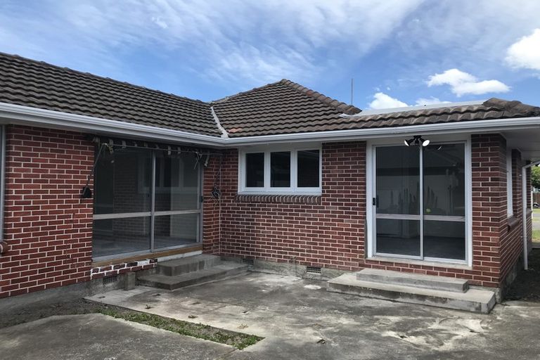 Photo of property in 122 Maidstone Road, Ilam, Christchurch, 8041