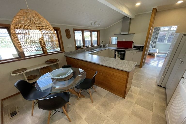 Photo of property in 26 Burma Road, Khandallah, Wellington, 6035