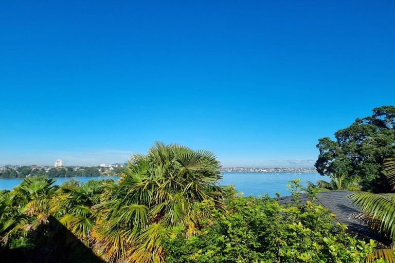 Photo of property in 2/59 Norwood Road, Bayswater, Auckland, 0622