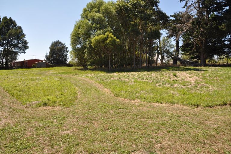 Photo of property in 99 Akers Road, Linton, Palmerston North, 4472