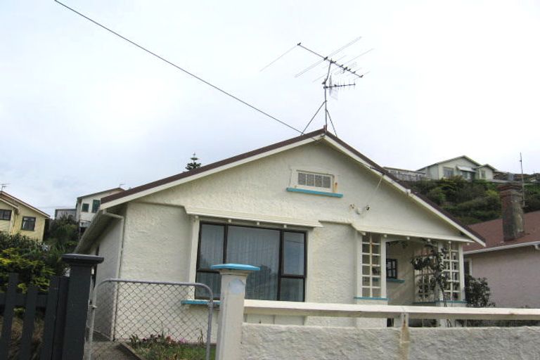 Photo of property in 32 Bridge Street, Rongotai, Wellington, 6022