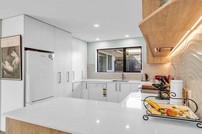 Photo of property in 27 Reserve Road, Waikuku Beach, 7473