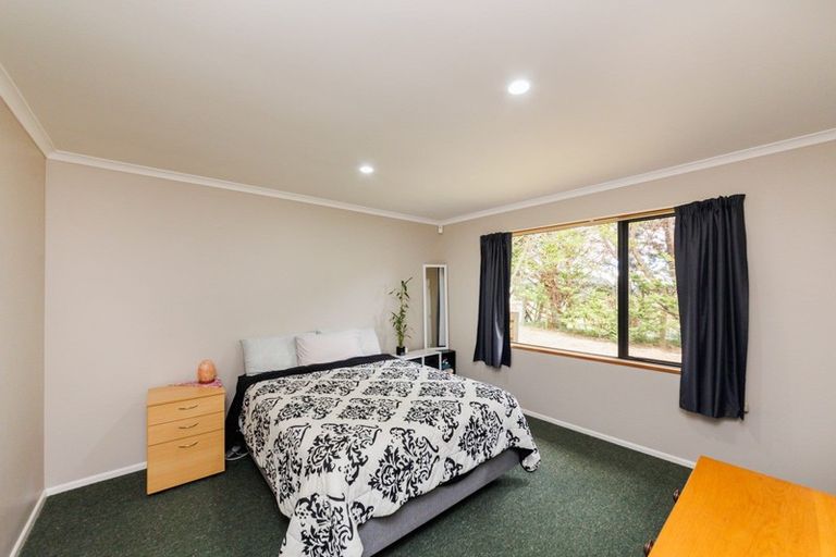 Photo of property in 80 Ngahere Park Road, Turitea, Palmerston North, 4472