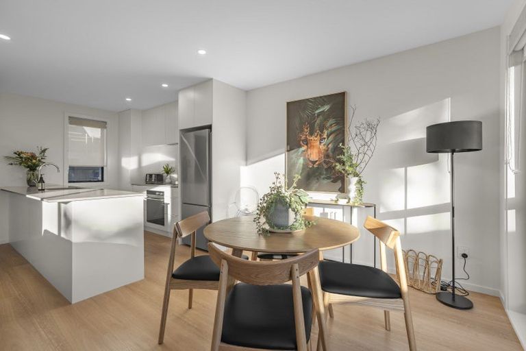 Photo of property in 2/564 High Street, Boulcott, Lower Hutt, 5010