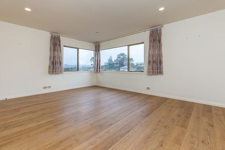 Photo of property in 21 Carol Lee Place, Albany Heights, Auckland, 0632