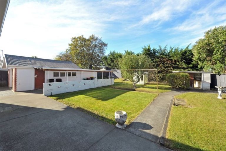Photo of property in 24 Bassett Street, Burwood, Christchurch, 8083