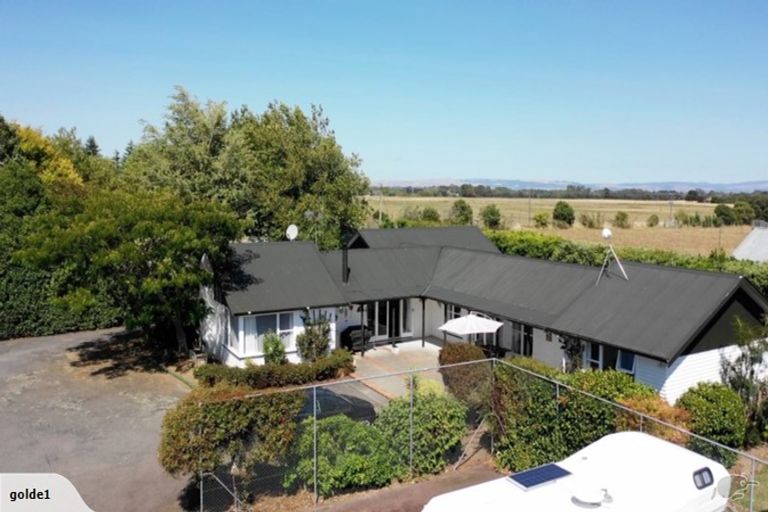 Photo of property in 255 Pharazyn Road, Feilding, 4777
