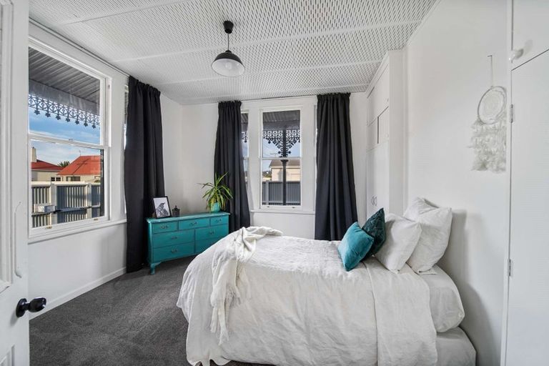 Photo of property in 64 Oxford Street, South Dunedin, Dunedin, 9012