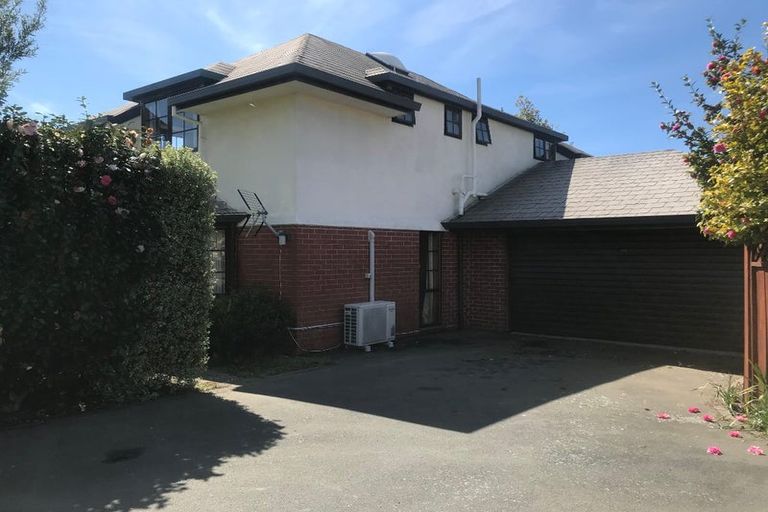 Photo of property in 19 Wadeley Road, Ilam, Christchurch, 8041
