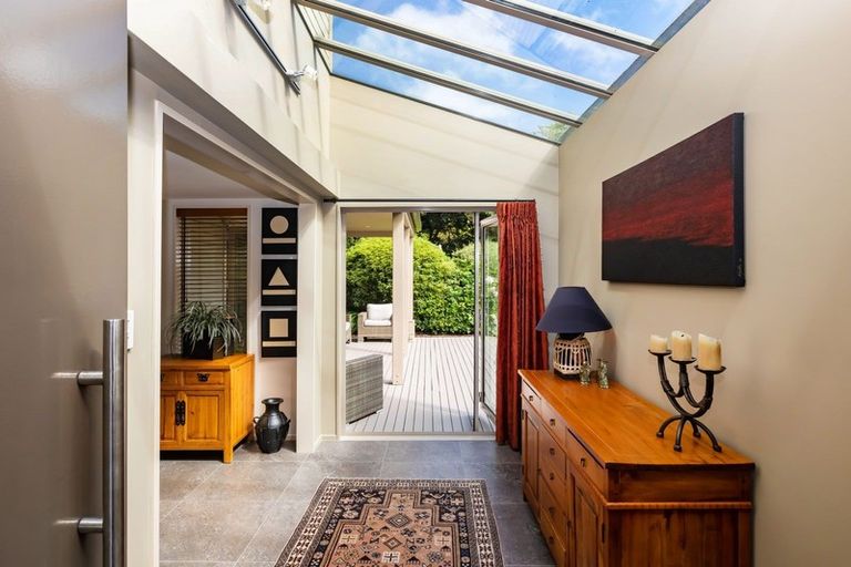 Photo of property in 32 Jeffreys Road, Fendalton, Christchurch, 8052