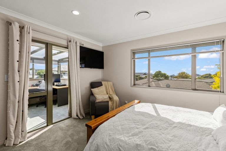 Photo of property in 176b Heta Road, Highlands Park, New Plymouth, 4312