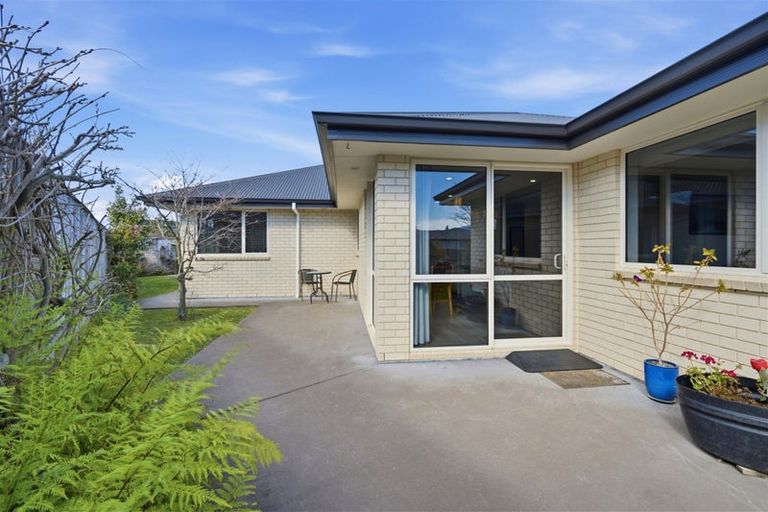 Photo of property in 1 Puketutu Grove, Motueka, 7120