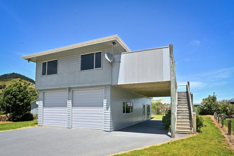 Photo of property in 6 Argyle Street, Mahia, 4198