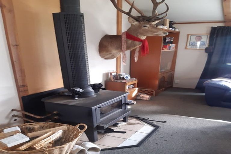 Photo of property in 54 York Street, Picton, 7220