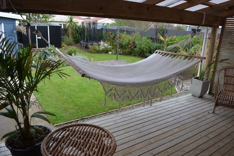 Photo of property in 137 Cornfoot Street, Castlecliff, Whanganui, 4501